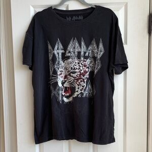 Def Leppard Black Short Sleeve Graphic Tee - Leopard Print XXL